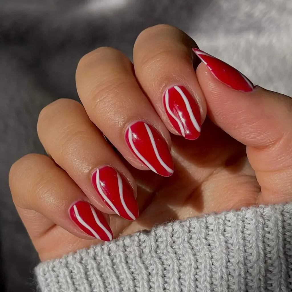 Classic-Red-White-Stripes-with-a-Glossy-Finish