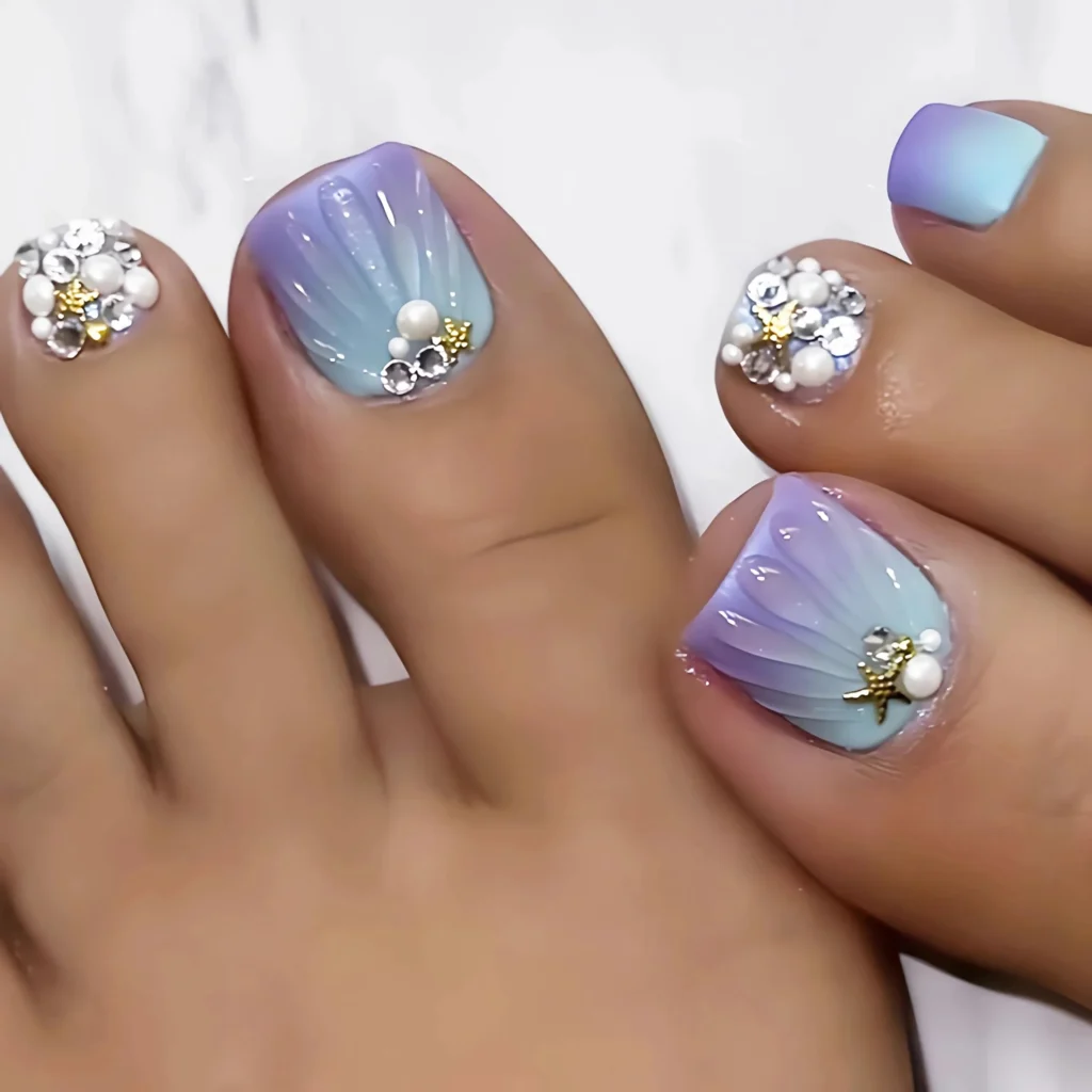 13 Seashell Chrome toe nails