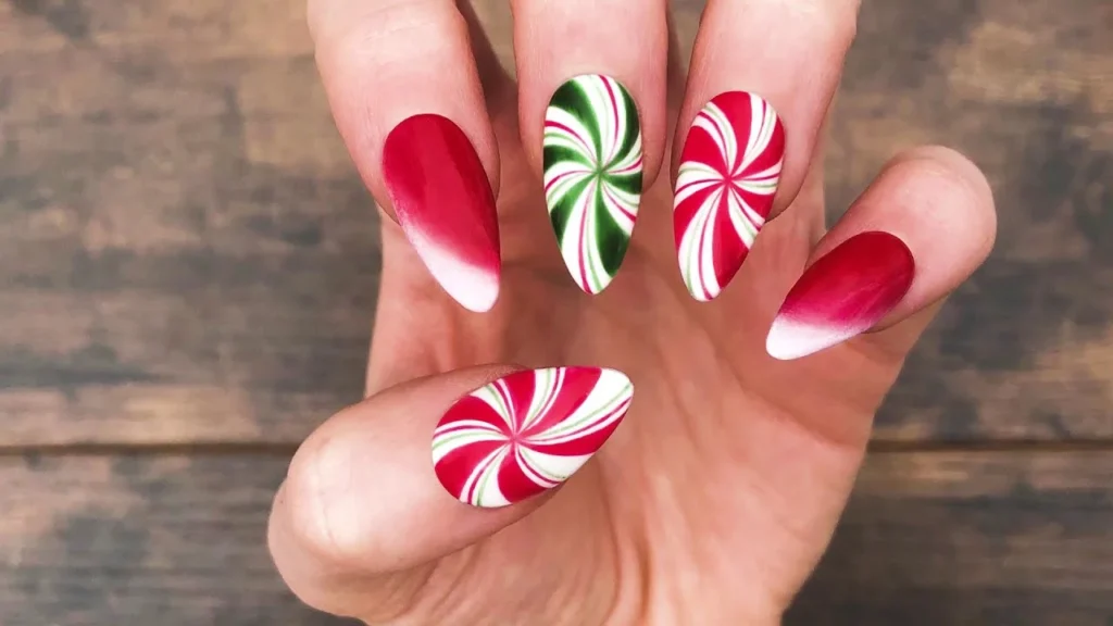 8. Peppermint Swirl Art